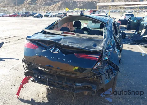 2020 Hyundai Elantra Sel z USA, uszkodzony, nr VIN 5NPD84LF0LH512219